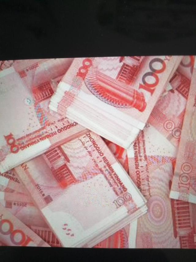 请问，金钱在什么情况下一文不值？