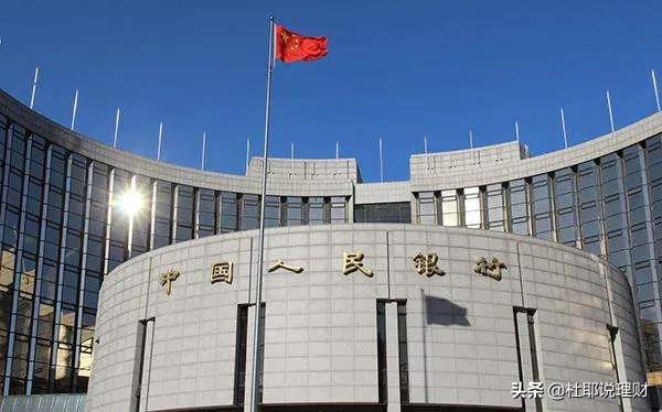 推行法定数字货币，现有支付宝/微信等支付系统，会否被数字货币支付系统替代并超越？