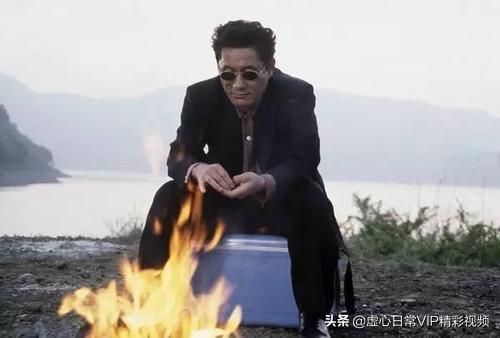 如何评价北野武的《花火》<strong></p>
<p>花火</strong>?