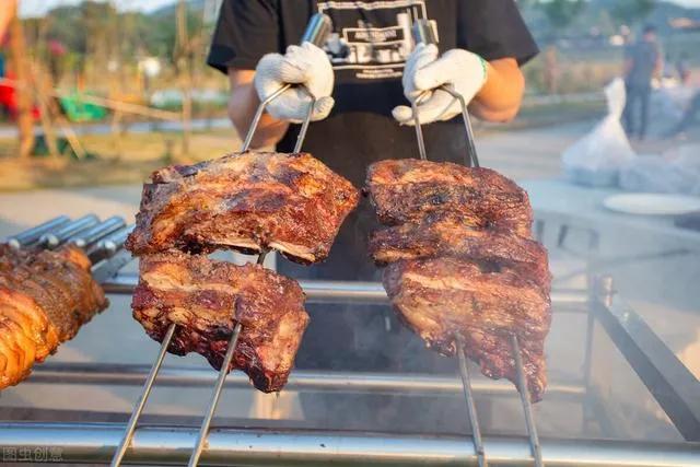 有谁去过巴西<strong></p>
<p>币昇</strong>？拿着10000元人民币可以在巴西生活多久？