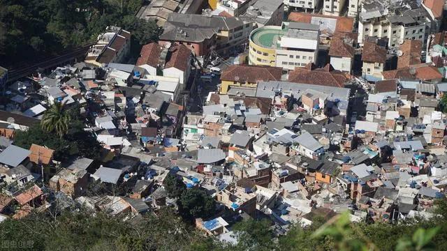 有谁去过巴西<strong></p>
<p>币昇</strong>？拿着10000元人民币可以在巴西生活多久？