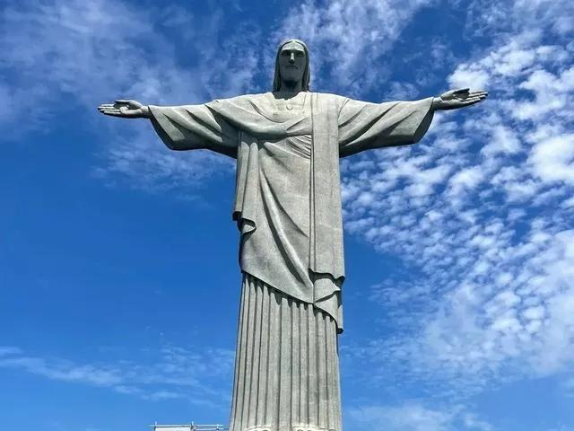 有谁去过巴西<strong></p>
<p>币昇</strong>？拿着10000元人民币可以在巴西生活多久？