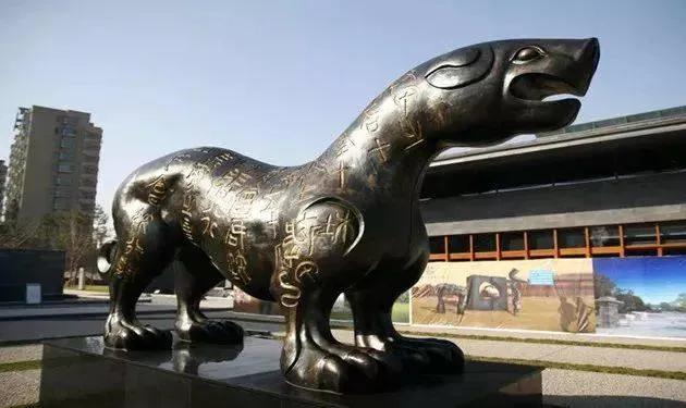 古代战争中，“虎符”该如何使用？你知道哪些典故？