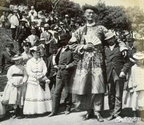 历史上真的存在巨人吗<strong></p>
<p>GOW</strong>?