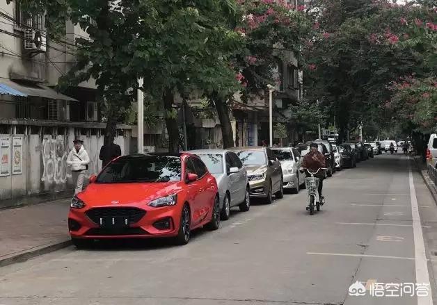 全系三缸机<strong></p>
<p>福克斯</strong>，新一代福特福克斯值得买吗？