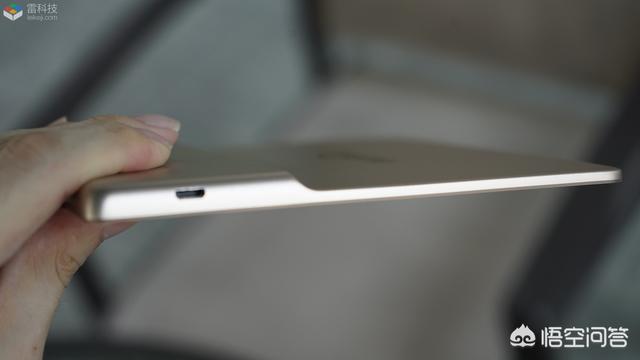 新Kindle Oasis<strong></p>
<p>Oasis</strong>，2399元值不值得买？