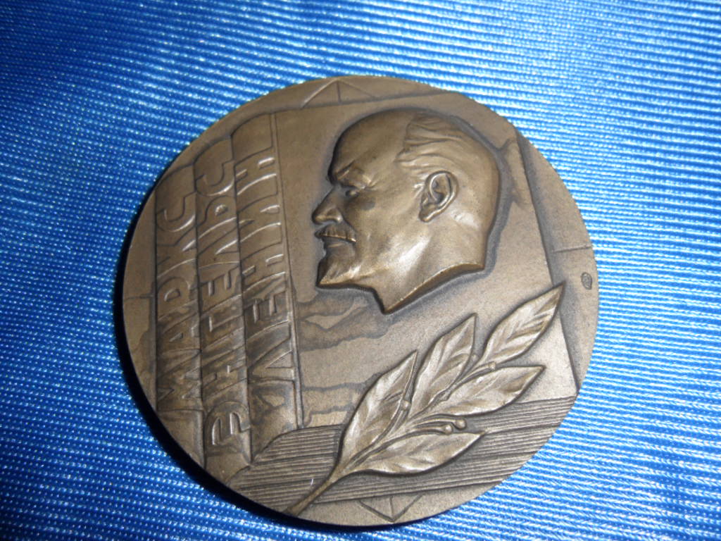 上海宁翼贵金属(上海宁翼服饰有限公司) 上海宁翼贵金属(上海宁翼服饰有限公司)