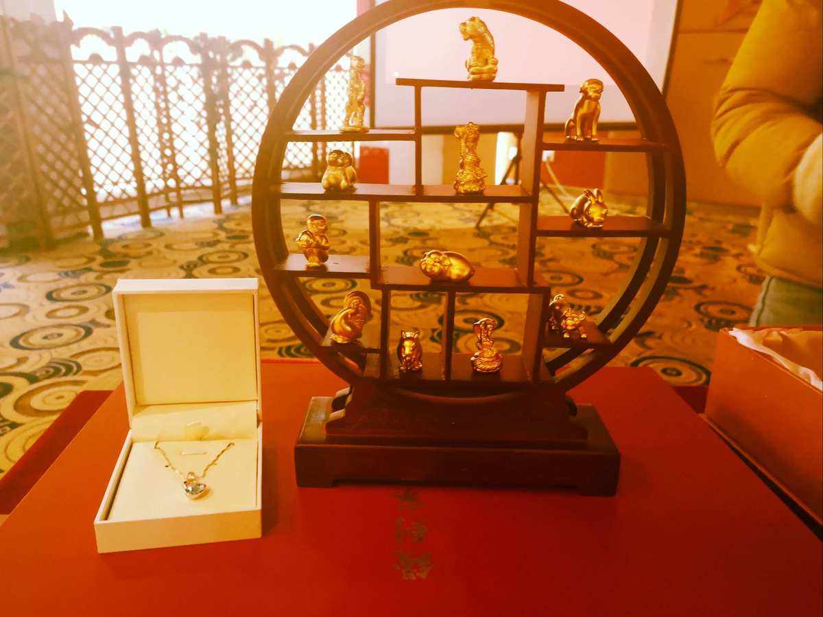 贵金属礼品(贵金属礼品公司)