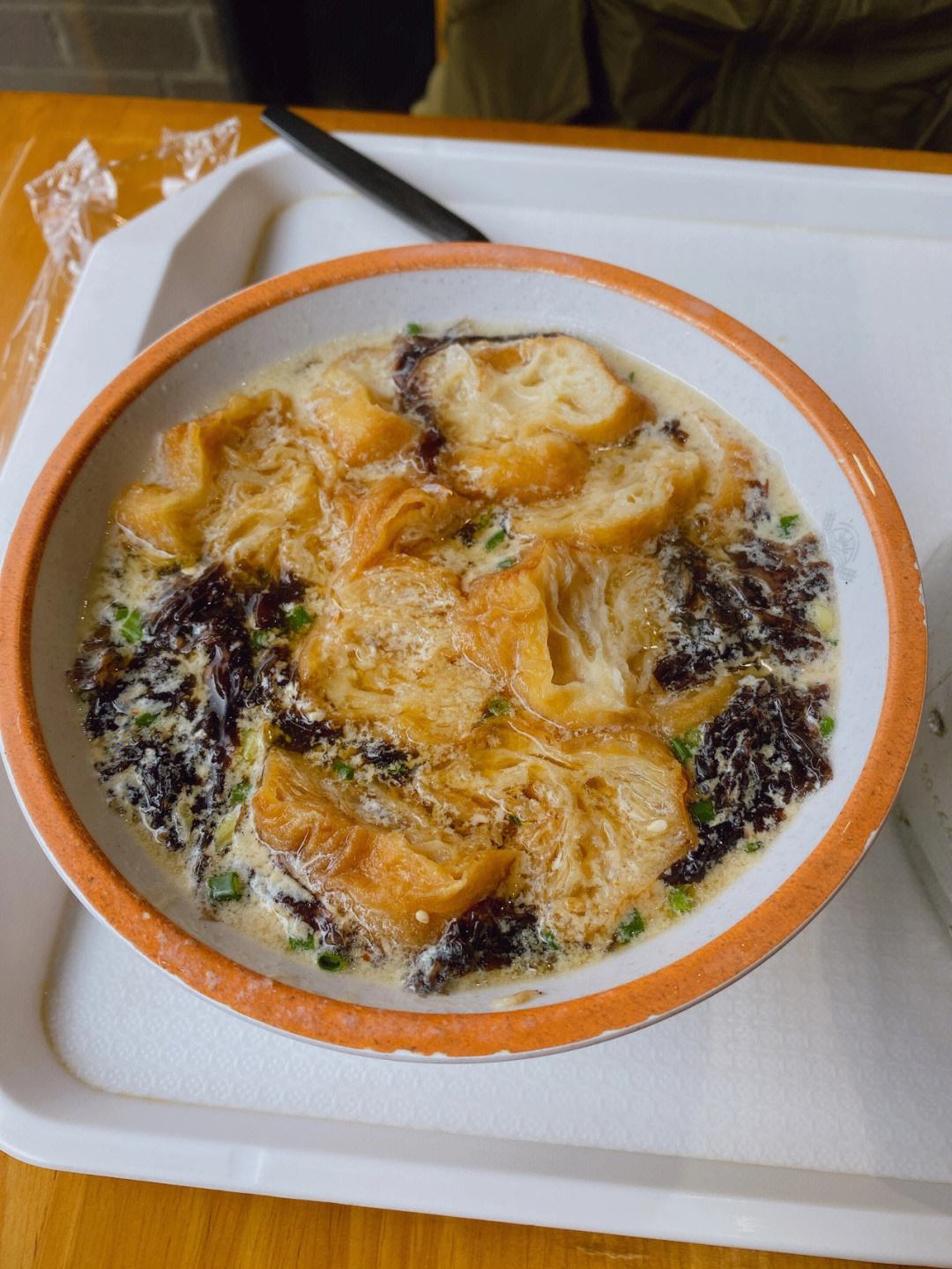 华政贵金属(贵州华政艺术培训学校有限公司)