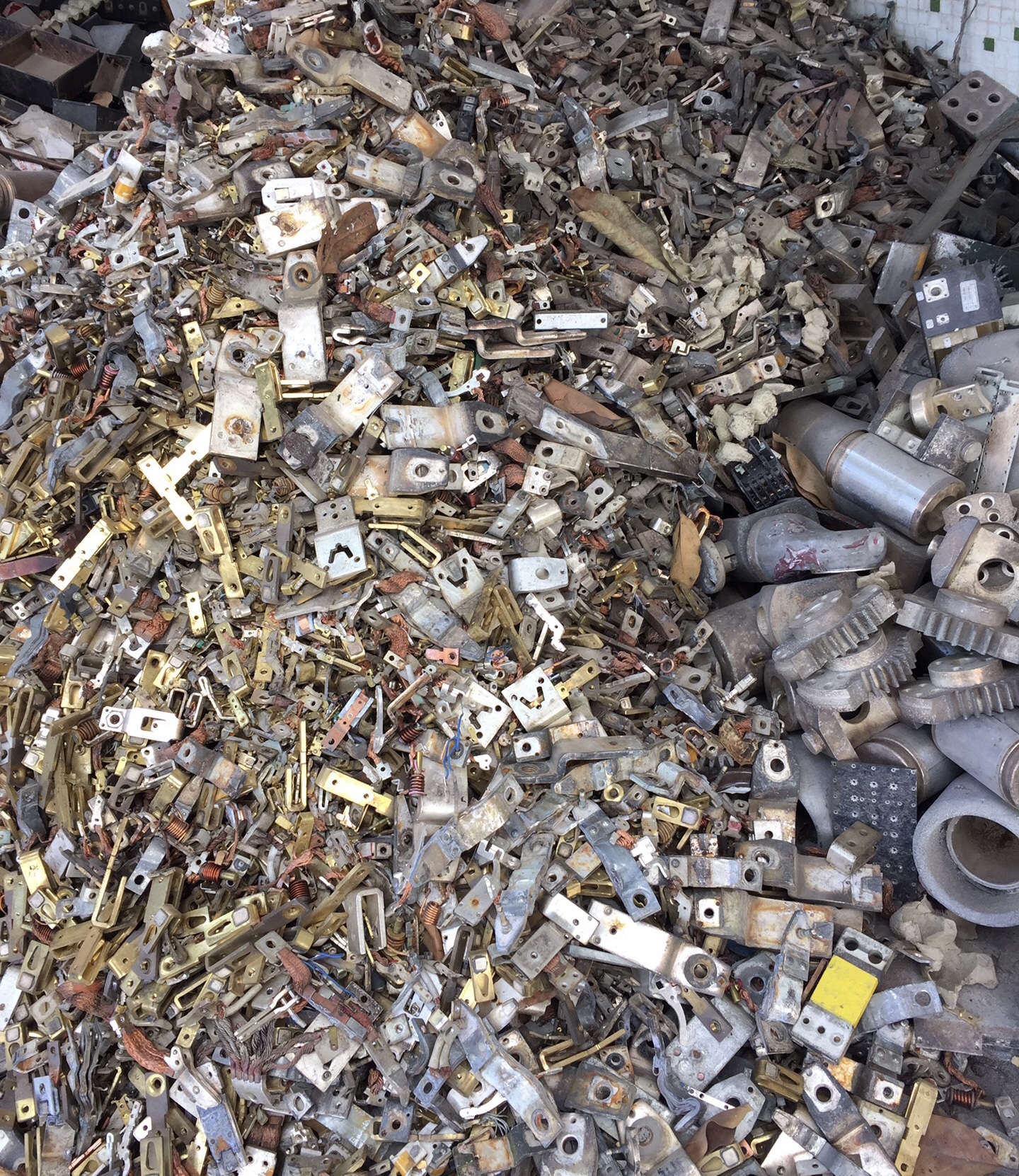 稀贵金属回收(稀贵金属回收技术培训)