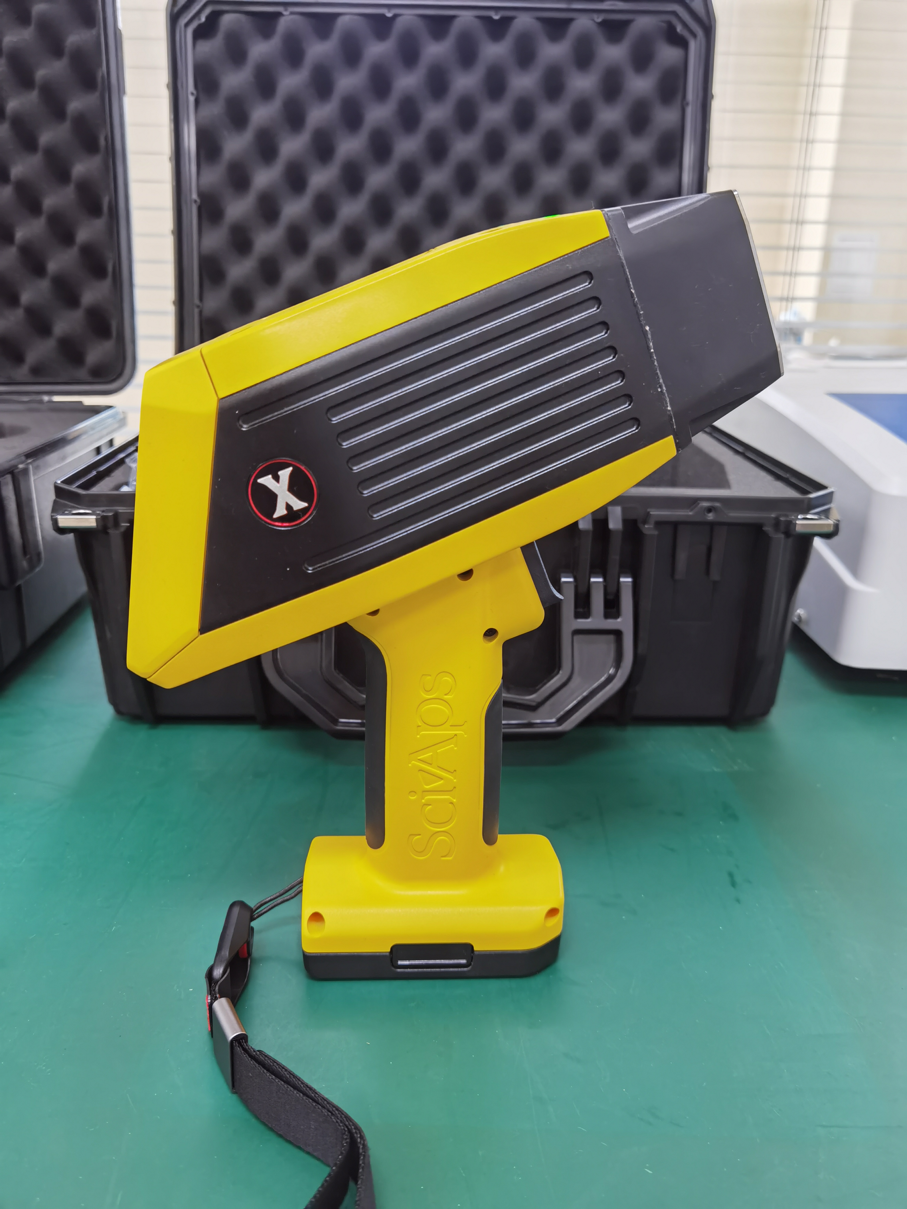 贵金属分析仪(贵金属分析仪测量梅花五角硬币的方法)