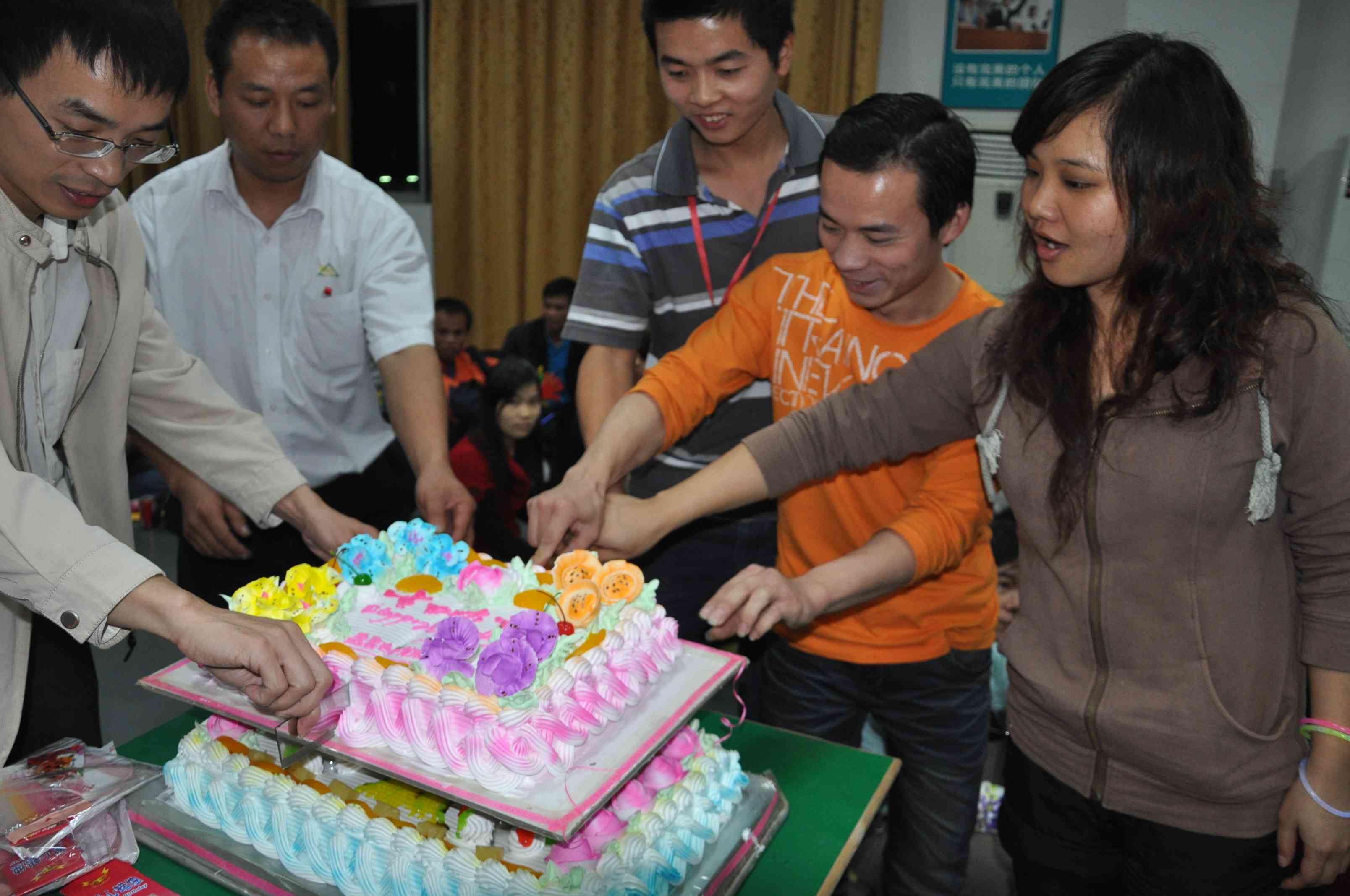 盈聚贵金属(盈聚什么意思)