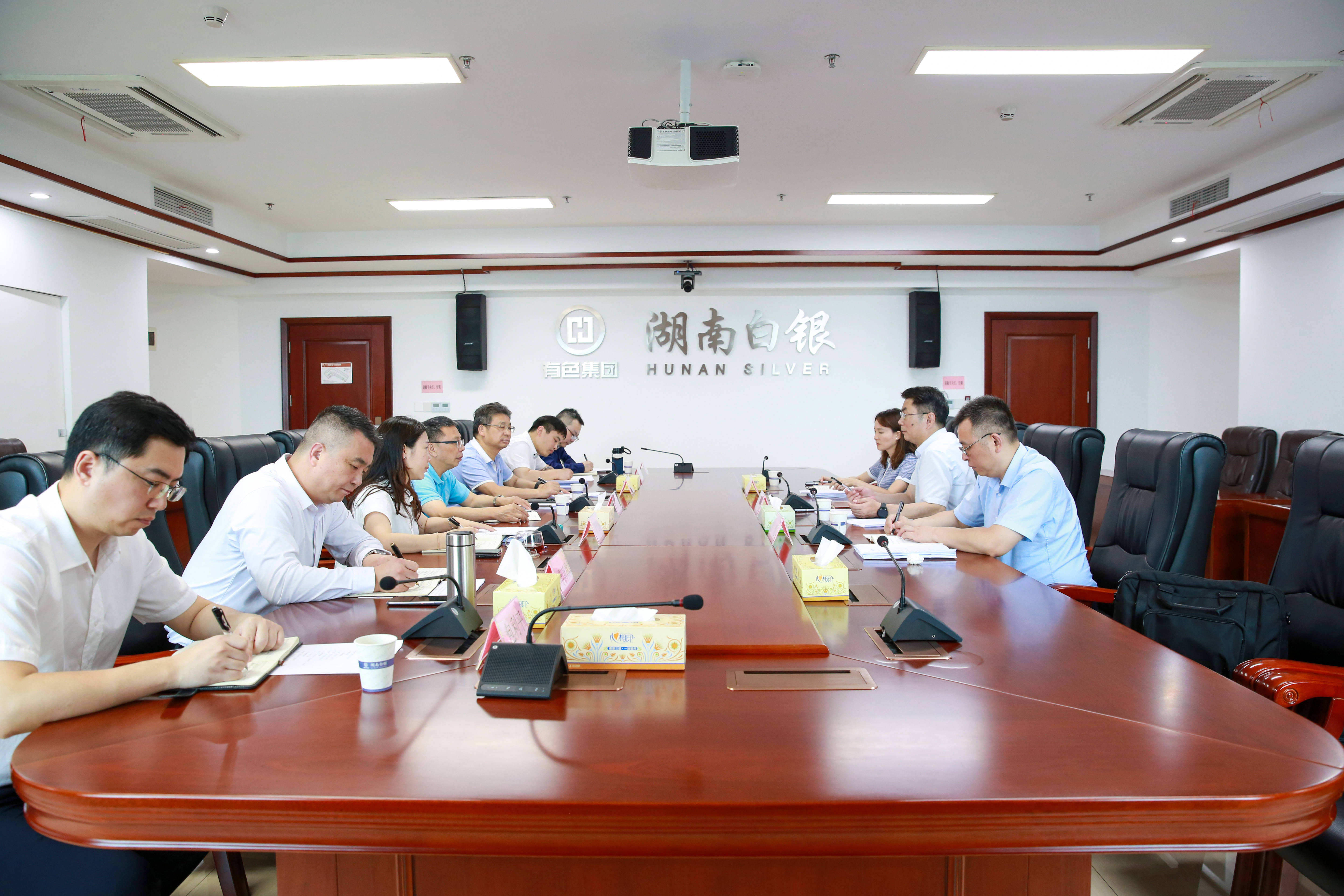 湖南有色贵金属(湖南有色金属居全国首位)