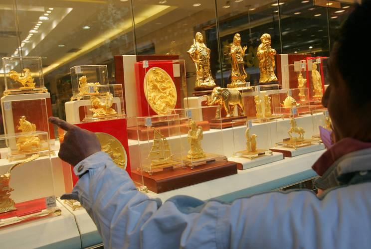 贵金属艺术品(贵金属价格暴跌源于泡沫破灭)